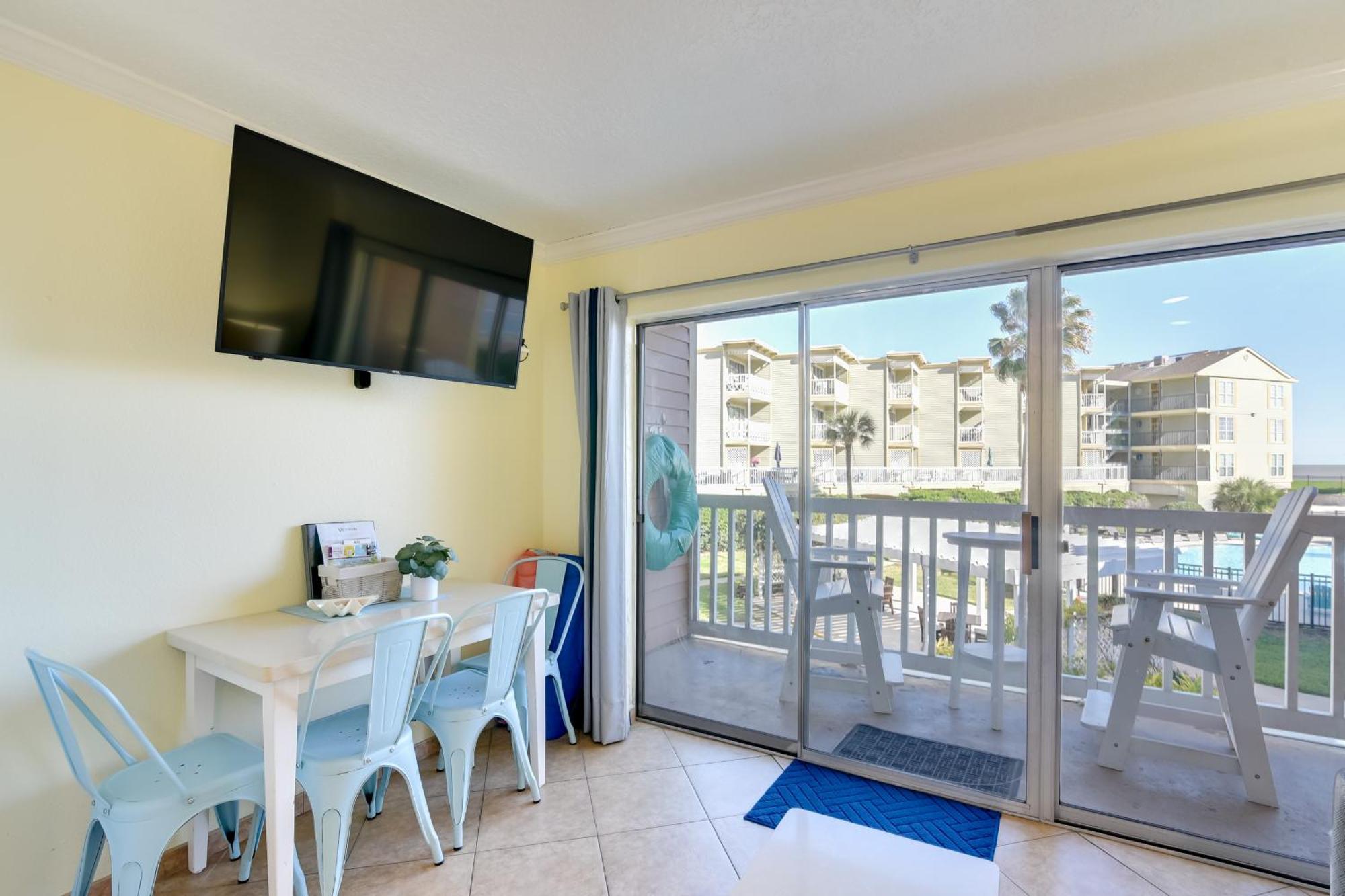 Coastal Galveston Condo Walk To Shoreline! Buitenkant foto